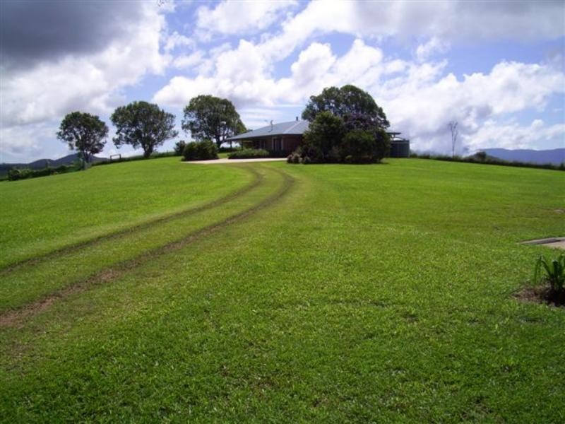000 Gadgarra Rd, Yungaburra QLD 4884