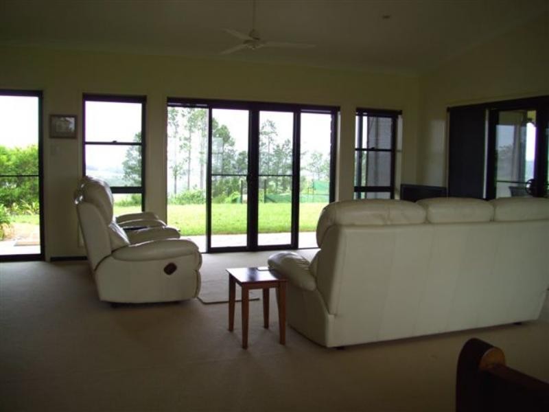 000 Gadgarra Rd, Yungaburra QLD 4884
