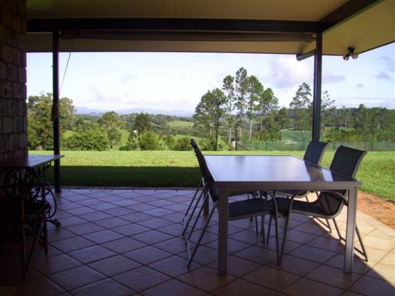 000 Gadgarra Rd, Yungaburra QLD 4884