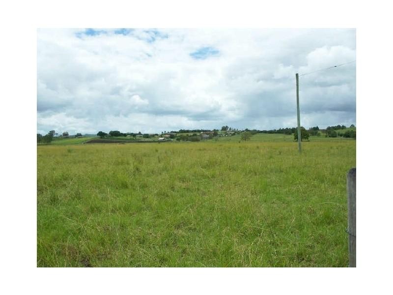 80 Strongs Rd, Fairy Hill NSW 2470