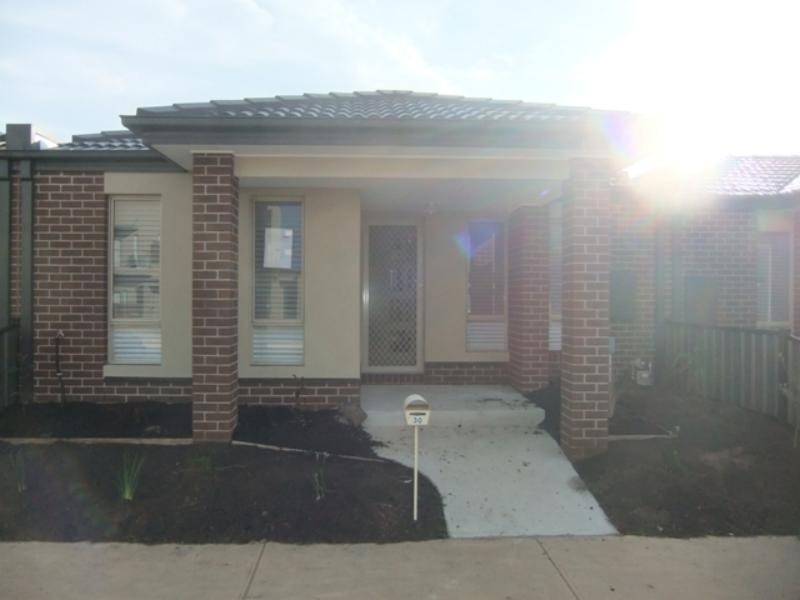 30 Tom Roberts Pde, Point Cook VIC 3030