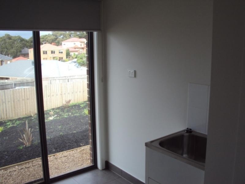 145 Phillip Dr, Sunbury VIC 3429