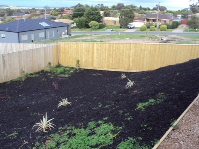 183 Phillip Dr, Sunbury VIC 3429