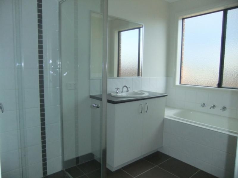 37 Dargo  Cres, Doreen VIC 3754