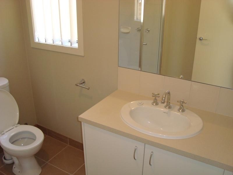 32 Harmony Dr, South Morang VIC 3752