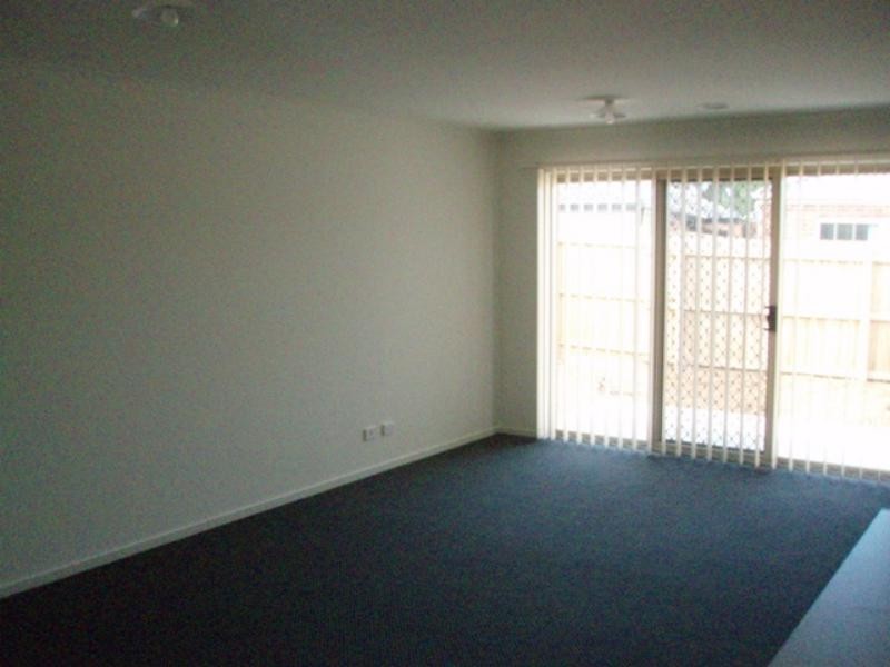 10 Glory St, South Morang VIC 3752