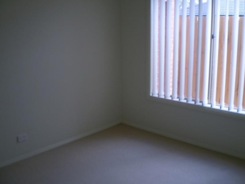 31 Harmony Dr, South Morang VIC 3752