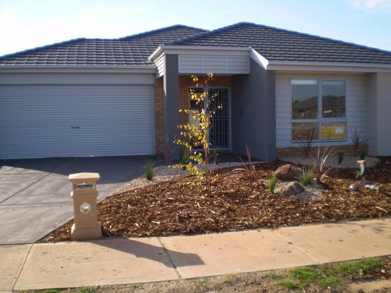 16 Blackbird St, Tarneit VIC 3029