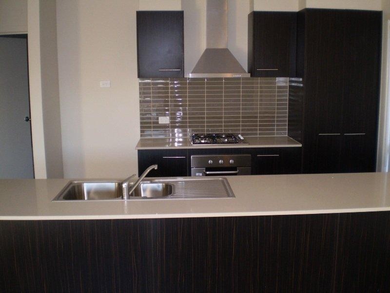 16 Blackbird St, Tarneit VIC 3029