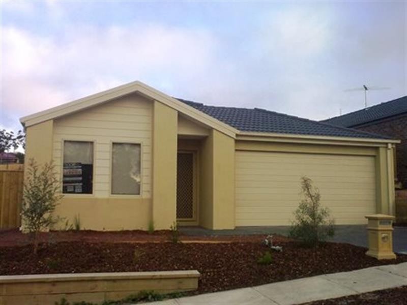 11 Raine Ct, Sunbury VIC 3429