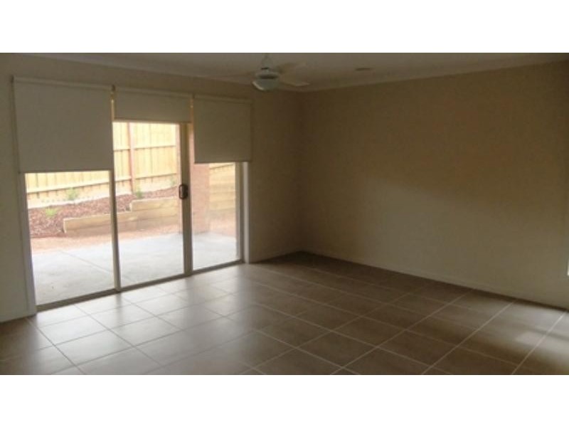 11 Raine Ct, Sunbury VIC 3429