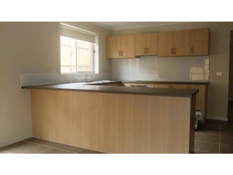 11 Raine Ct, Sunbury VIC 3429