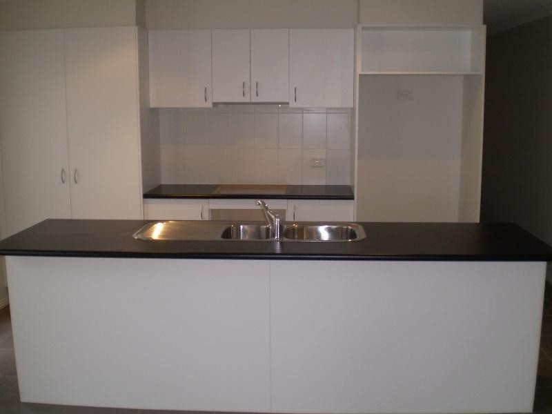 246 The Lakes Bvd, South Morang VIC 3752