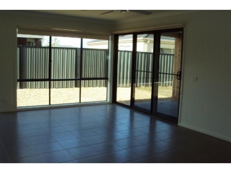 4 Aston Gld, Derrimut VIC 3030