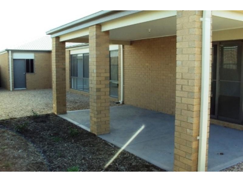 4 Aston Gld, Derrimut VIC 3030