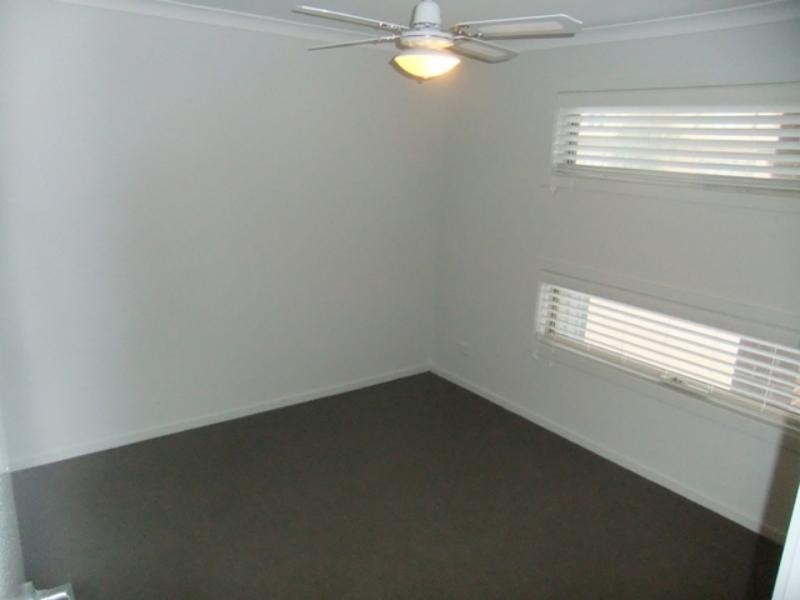 40 Tom Roberts Pde, Point Cook VIC 3030