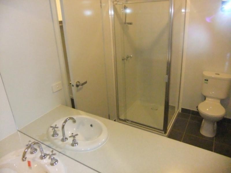 40 Tom Roberts Pde, Point Cook VIC 3030