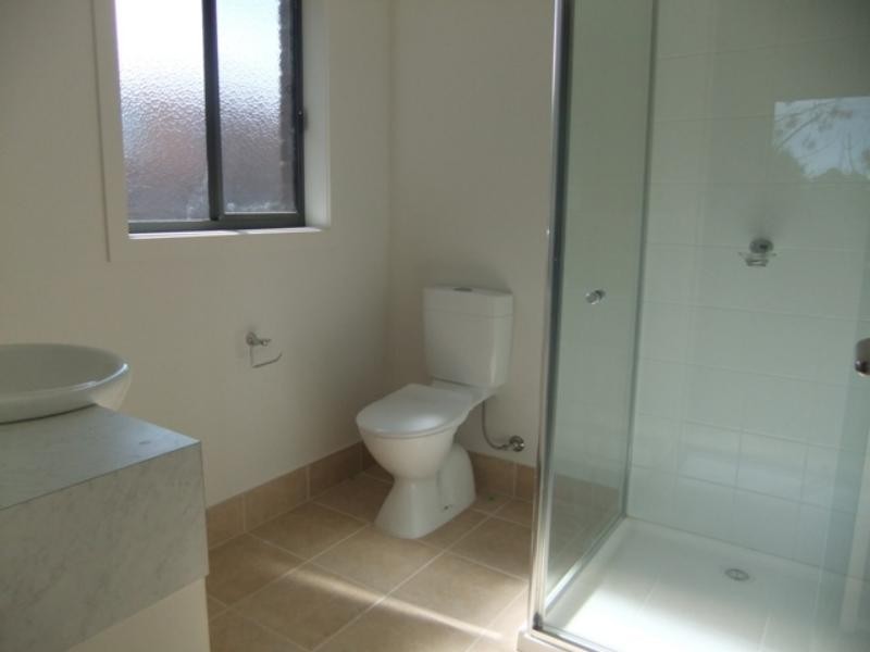 28 Baggygreen St, Sunbury VIC 3429