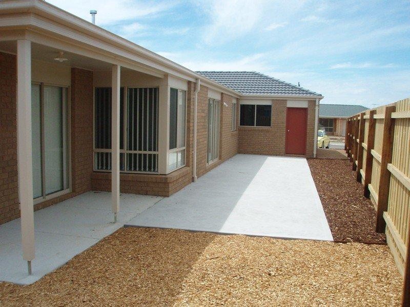 83 Rose Grange  Bvd, Tarneit VIC 3029