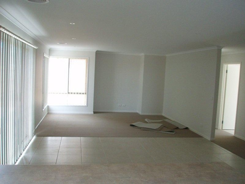 83 Rose Grange  Bvd, Tarneit VIC 3029