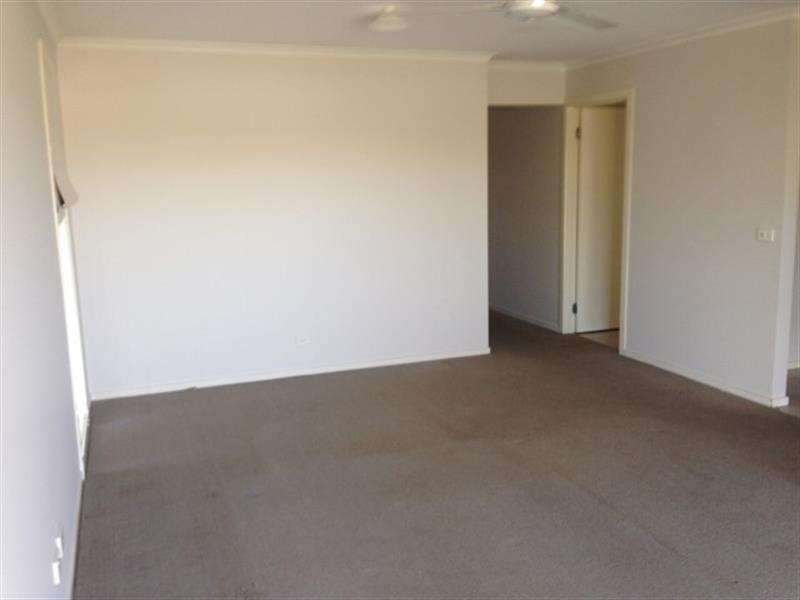 5 Harmony Dr, South Morang VIC 3752