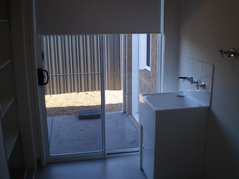 3 Penhurst  Pl, Deer Park VIC 3023