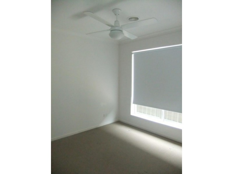 3 Penhurst  Pl, Deer Park VIC 3023