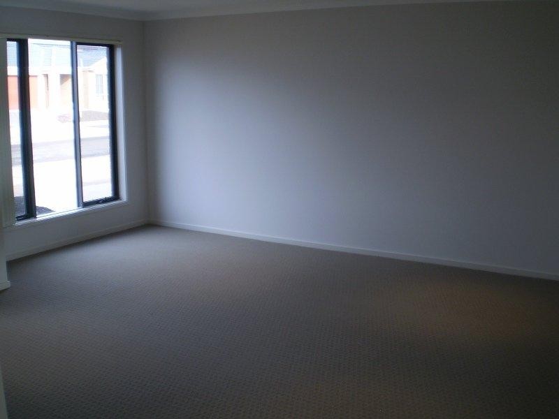 88 Rose Grange  Bvd, Tarneit VIC 3029