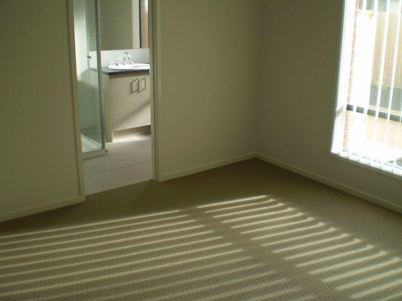 88 Rose Grange  Bvd, Tarneit VIC 3029