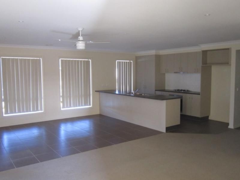 2 Jeremy  St, Tarneit VIC 3029