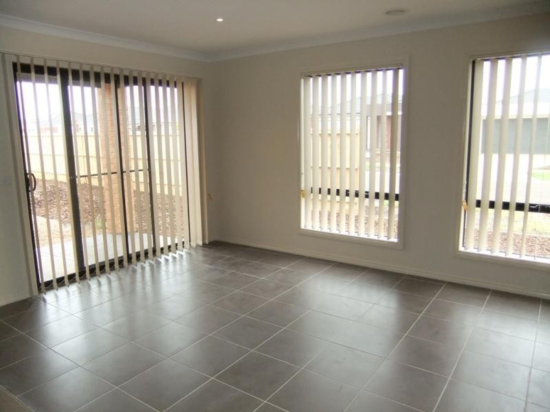 2 Jeremy  St, Tarneit VIC 3029