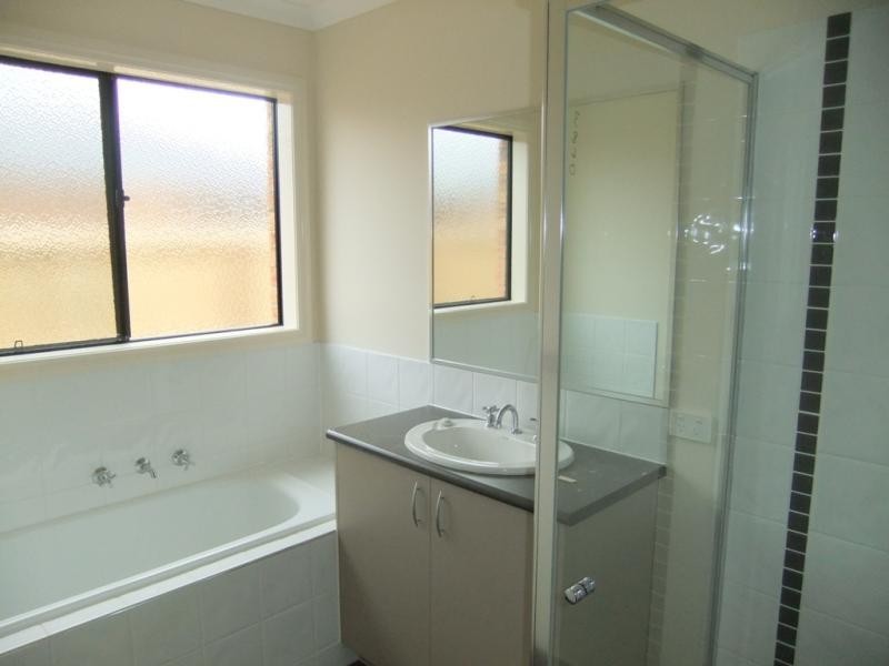 2 Jeremy  St, Tarneit VIC 3029