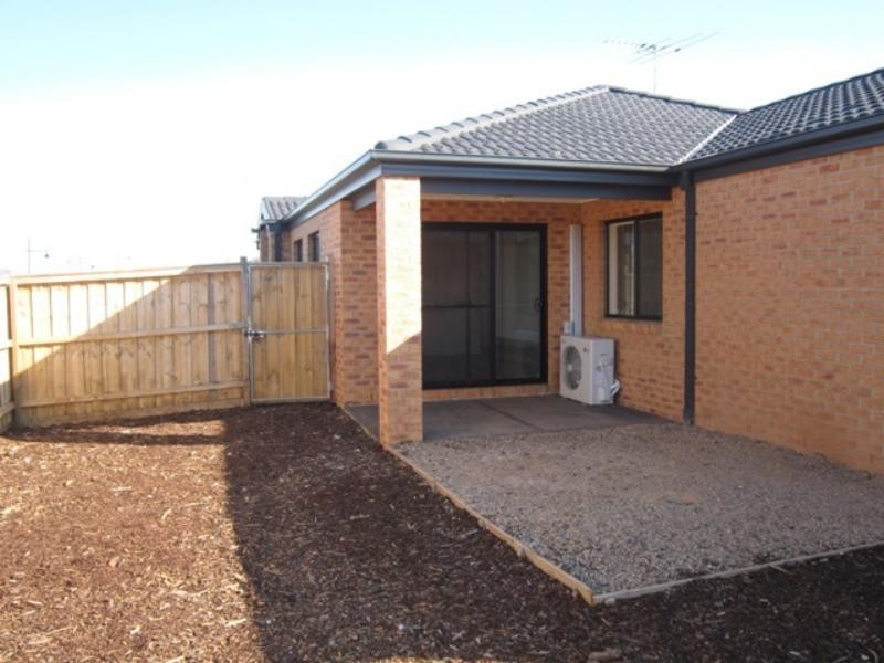 2 Jeremy  St, Tarneit VIC 3029