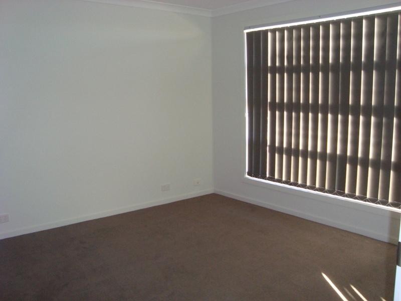 11 Dominion Tce, Truganina VIC 3029
