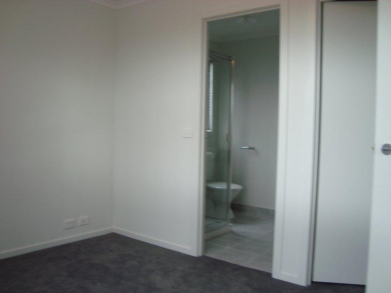 57 Hatchlands  Dr, Deer Park VIC 3023