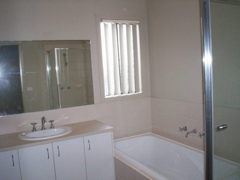 22 Billabong Cres, Tarneit VIC 3029