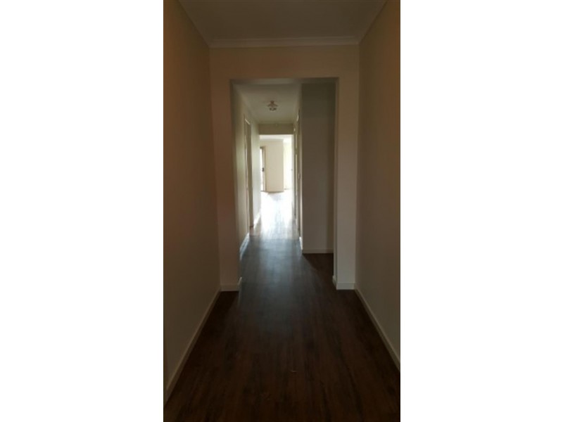 262 The Lakes  Bvd, South Morang VIC 3752