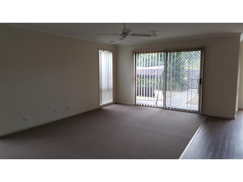 262 The Lakes  Bvd, South Morang VIC 3752
