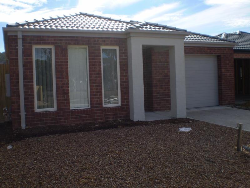 25 Harmony Dr, South Morang VIC 3752