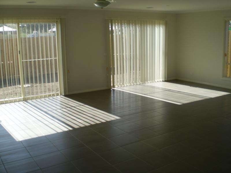 25 Harmony Dr, South Morang VIC 3752