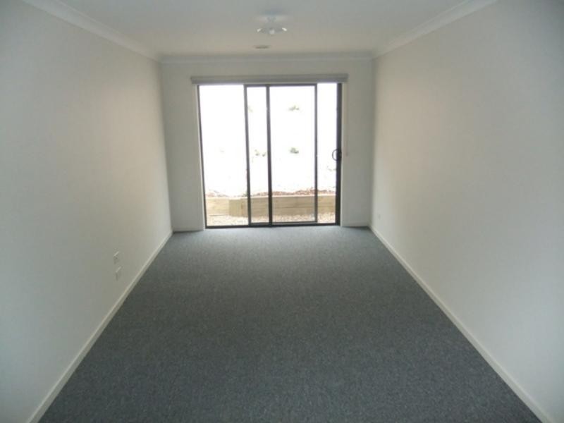 6 Oswin Ct, Sunbury VIC 3429