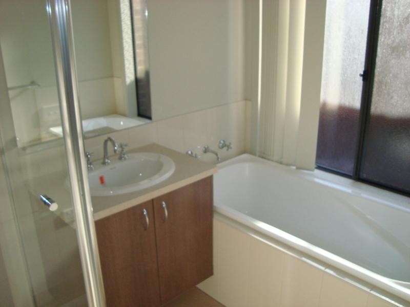 4 Billabong Cres, Tarneit VIC 3029