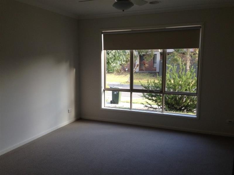 13 Stapehill Ct, Deer Park VIC 3023