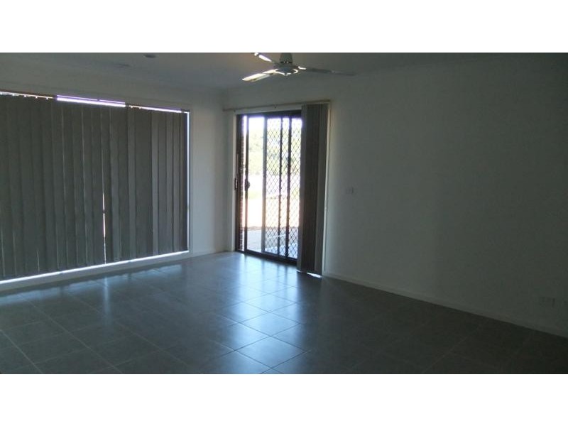 10 Longmire Ct, Sunbury VIC 3429