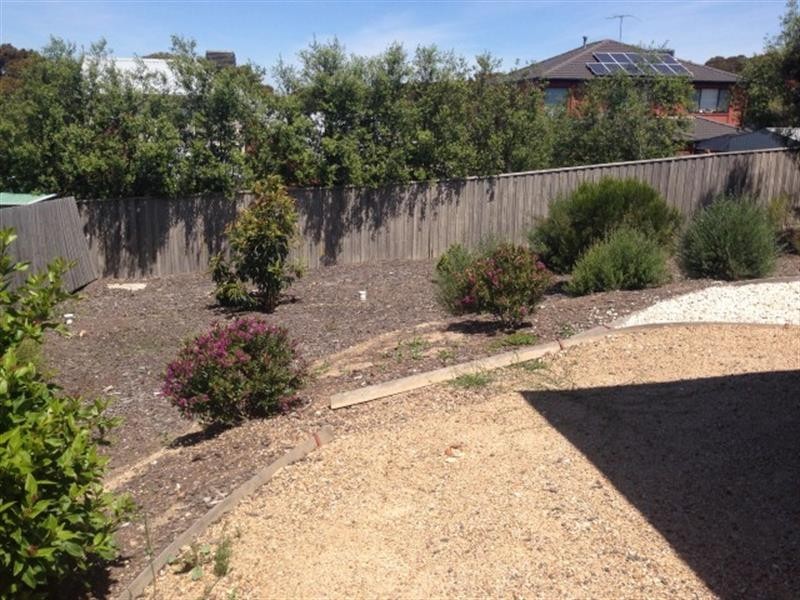10 Longmire Ct, Sunbury VIC 3429
