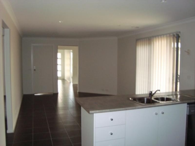 908 Sayers Rd, Tarneit VIC 3029