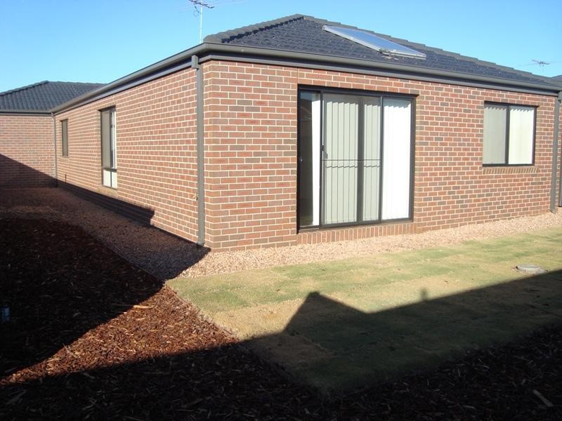 12 Sherrington Gra, Derrimut VIC 3030