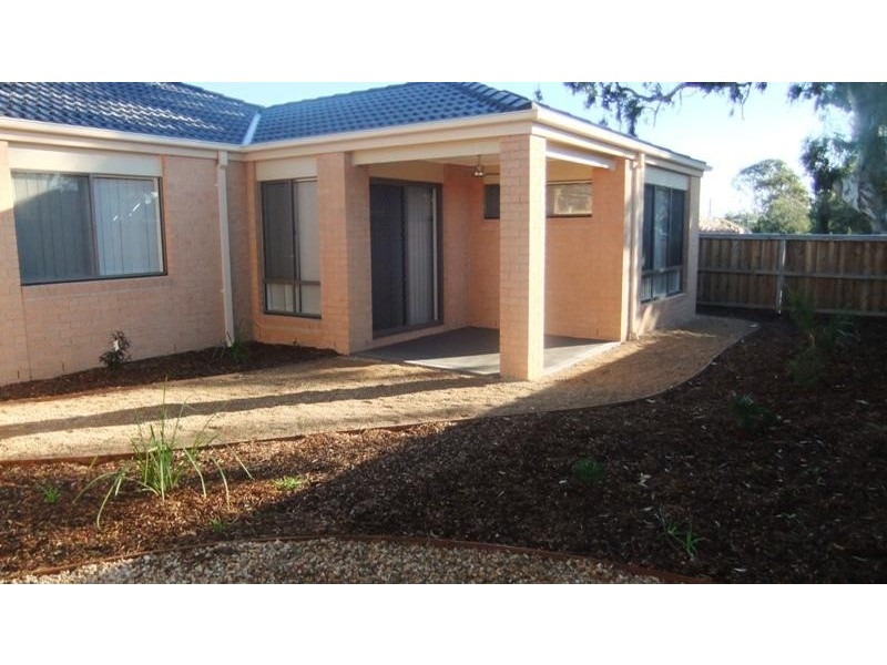 174 Gordons Rd, South Morang VIC 3752