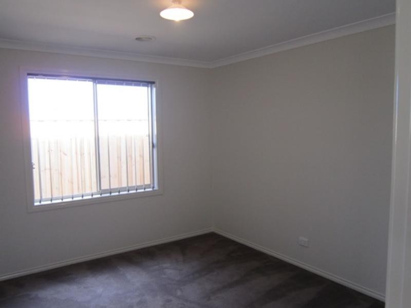 39  Ardenal Cres, Lalor VIC 3075
