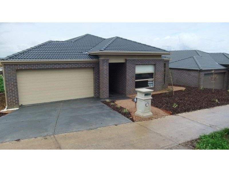 23 Dargo  Cres, Doreen VIC 3754